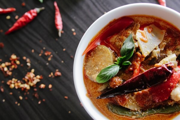 Warm spiced red curry